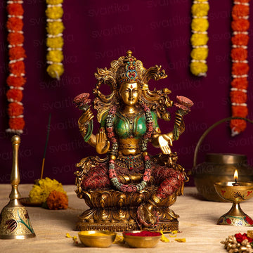 lakshmi idol for pooja