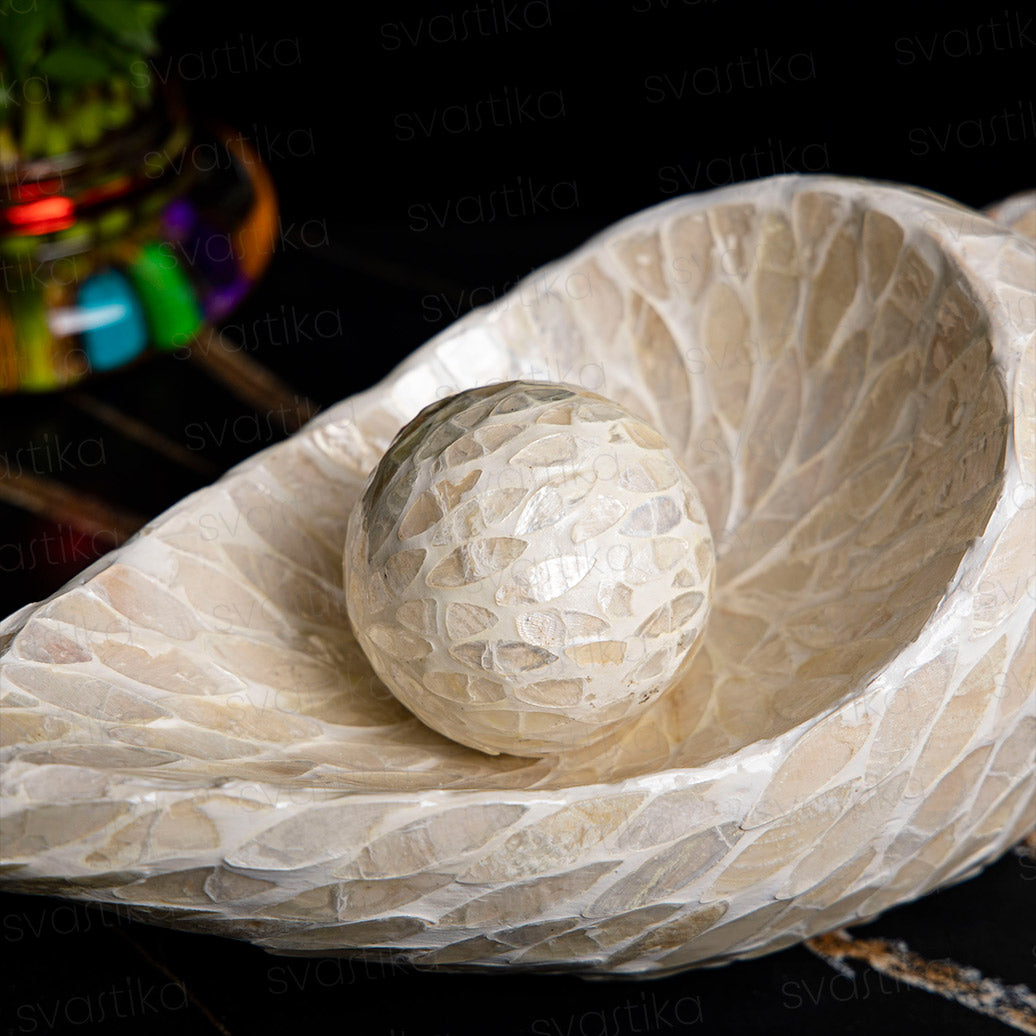 Shell Inspired Luxury Artistic Conch Shell for Home Decor
