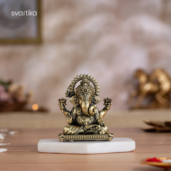 Brass Dagdusheth Ganpati Murti For Home (3 Inch)