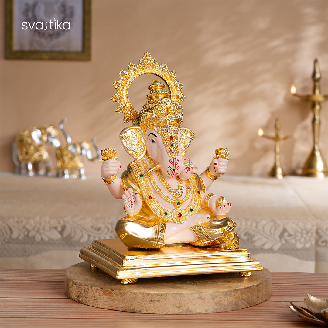 Dagdusheth Halwai Ganpati Murti 