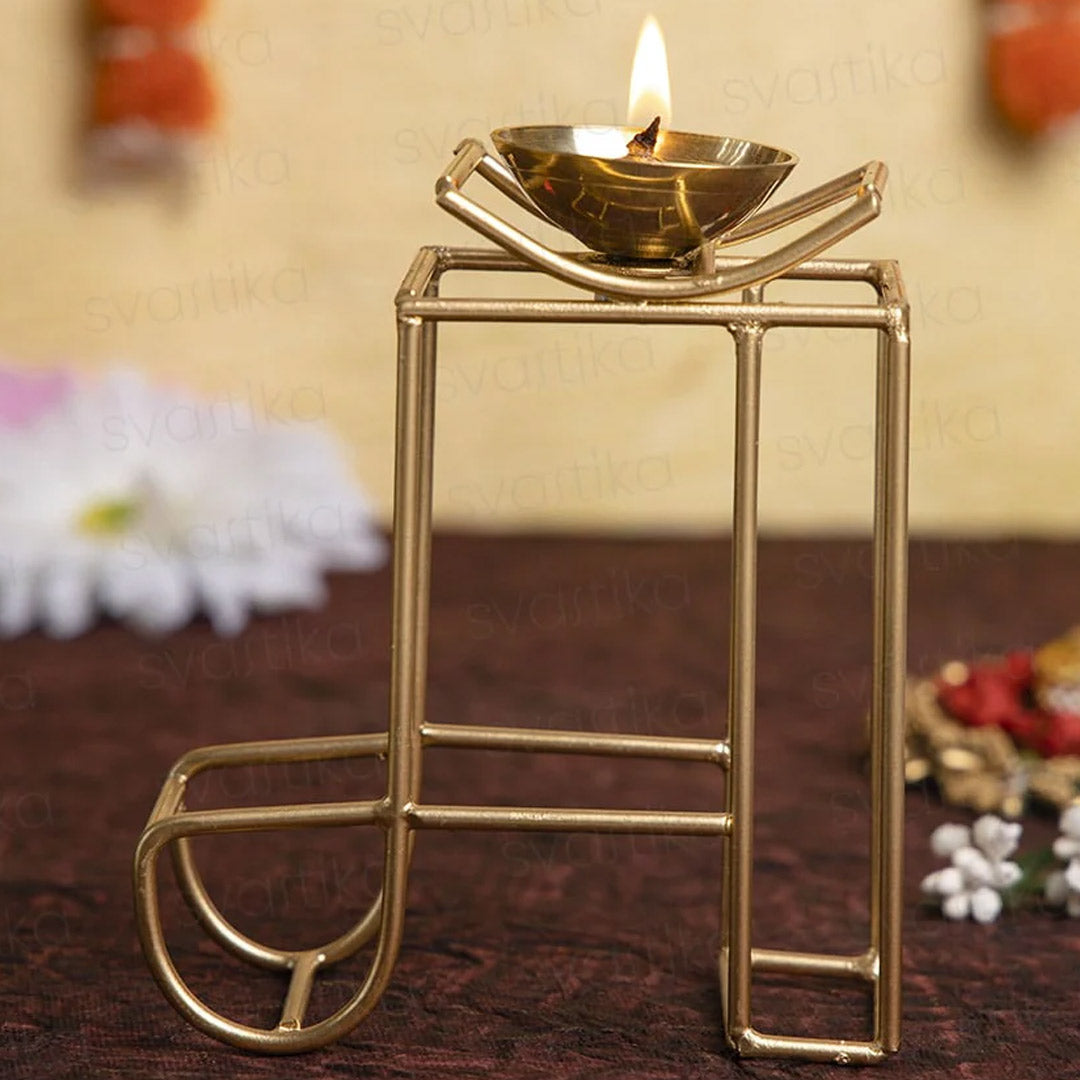 Brass Maa Symbol Diya (5 Inch)
