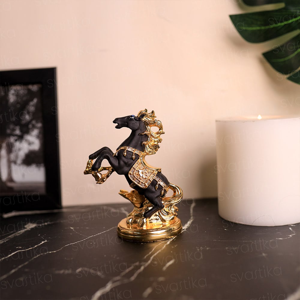 Golden Horse statue