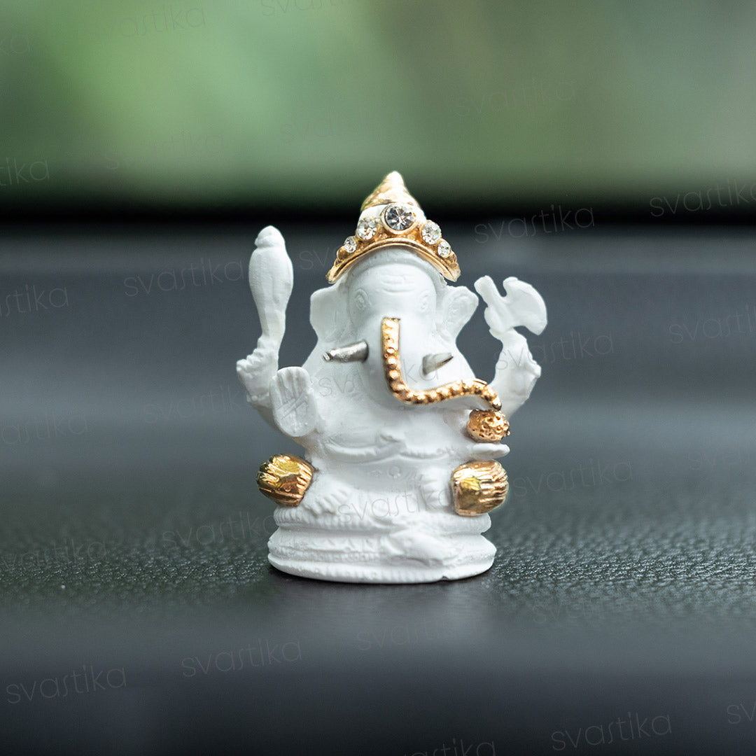 ganesh idol for car dashboard