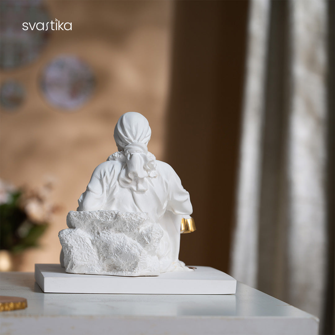 White & Gold Sitting Sai Baba statue 