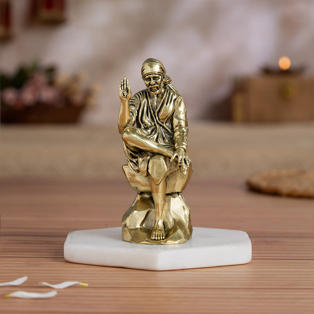 Brass Shirdi Sai Baba Statue (4 Inch)