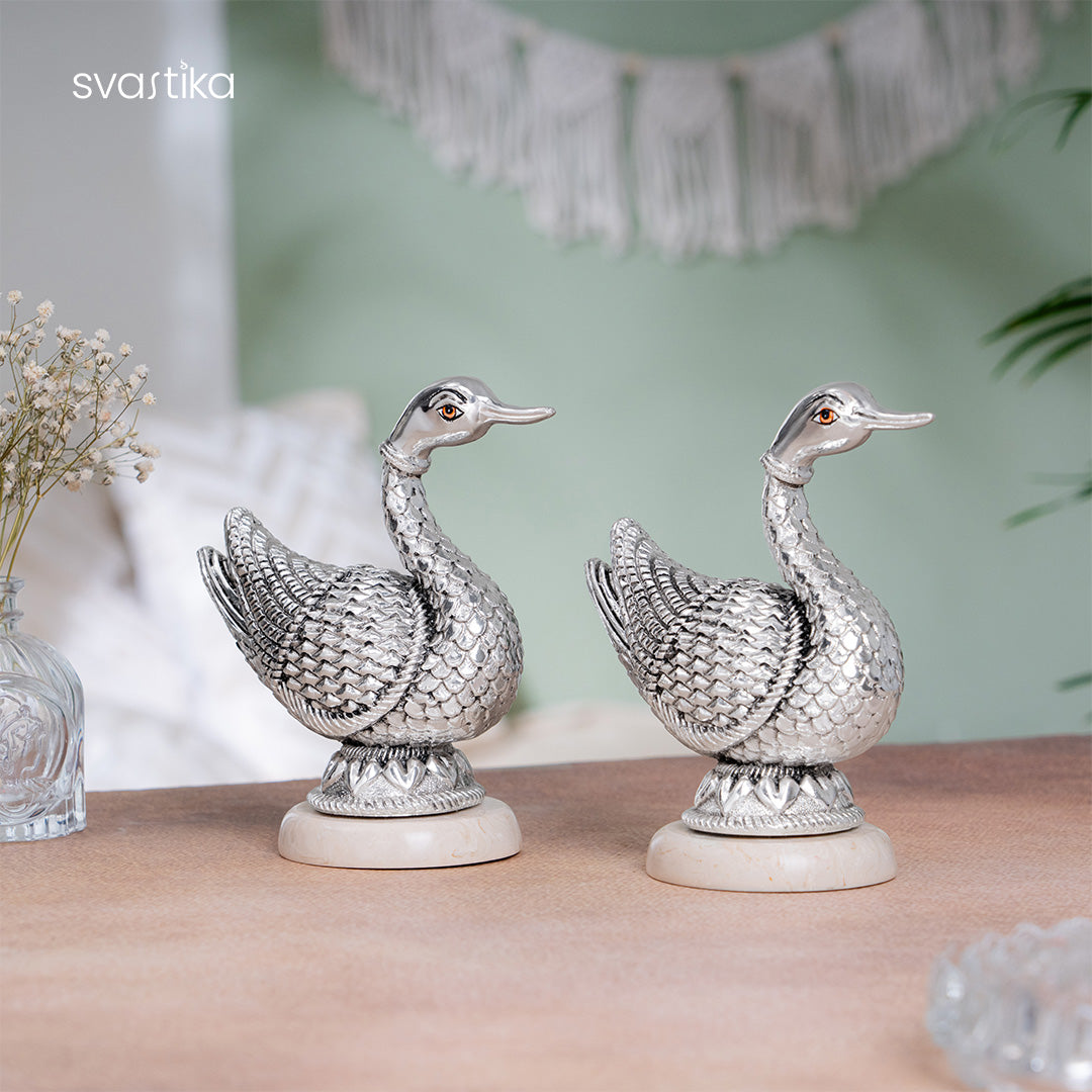Swan of Serenity Pair – Silver Plated Decor (6 Inch)