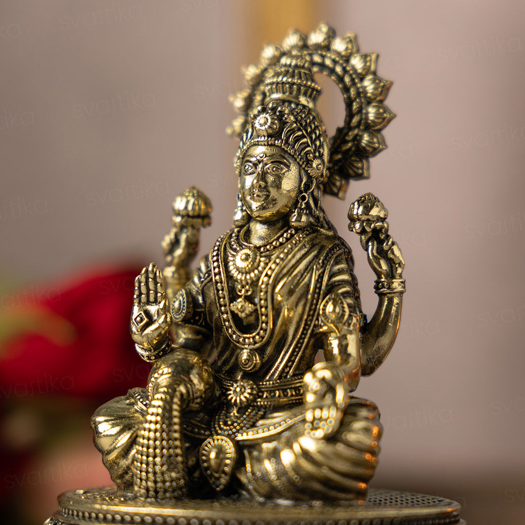 Sitting_brass_lakshmi_for_pooja_room