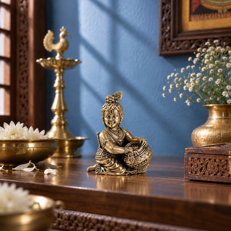 Brass Makhan Chor Krishna Murti with Matki (3 Inch)