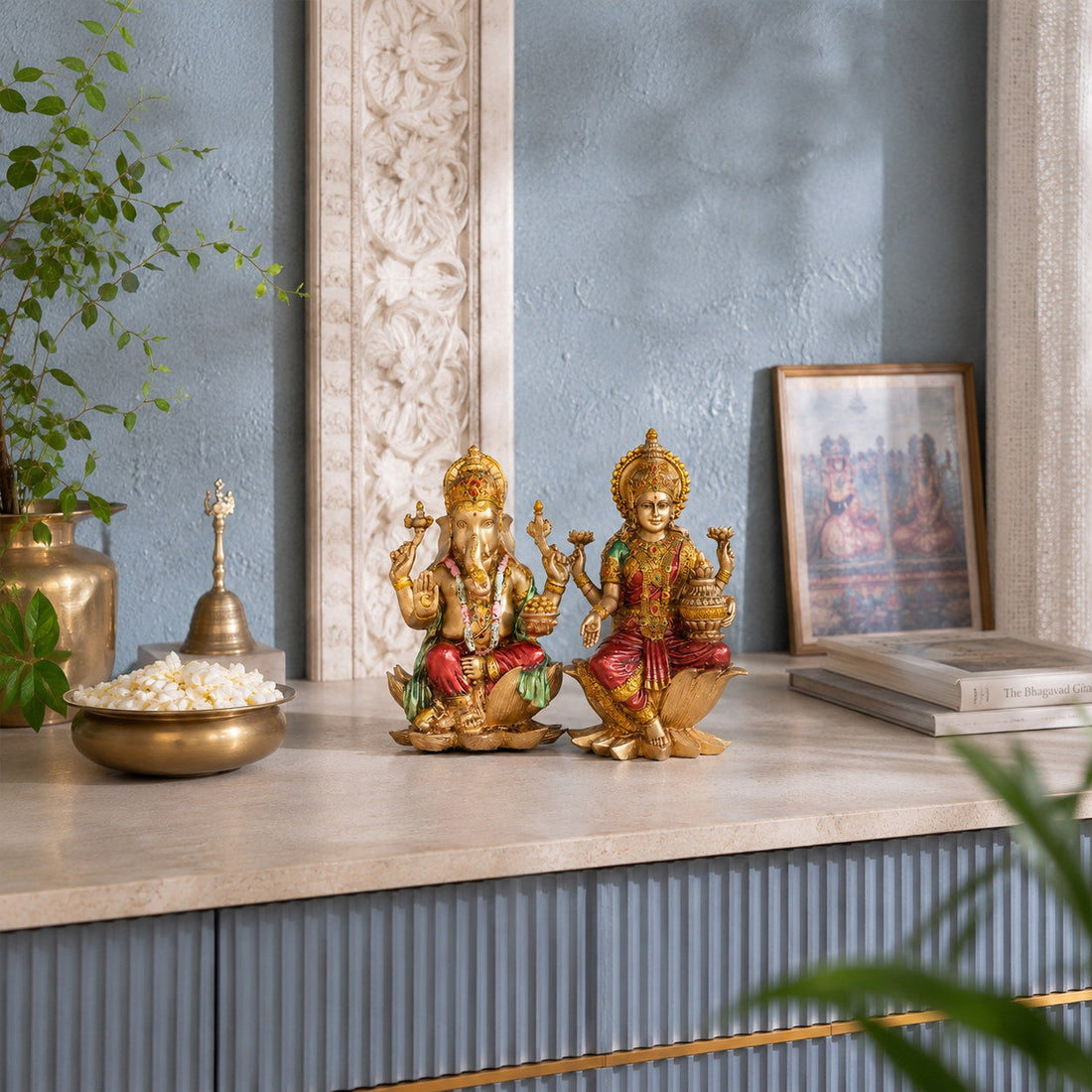 Ganesh Lakshmi antique murti pair 7 inch close-up hero image